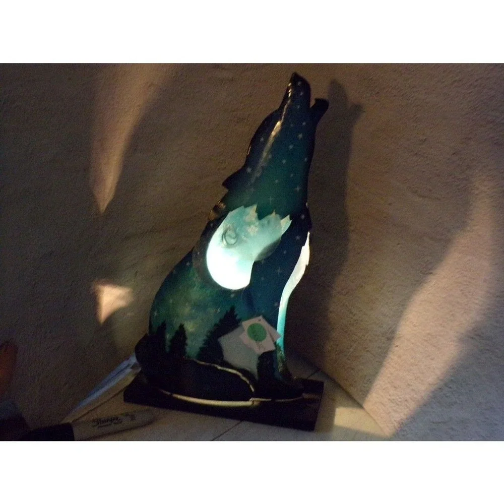 Zappobz Decor Tin Howling Wolf Electric Accent Lamp 15